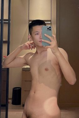 王永康/阿达/ 王阿達 重庆 25岁 180cm 70kg