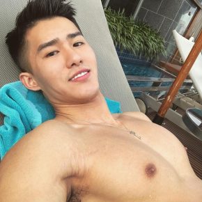 Sunny胡晓鹏 重庆 31岁 175cm 72kg