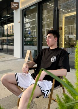 刘云飞 杭州 25岁 181cm 68kg