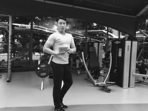 刘华 重庆 29岁 178cm 75kg