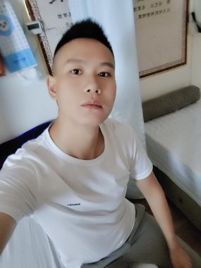 马江 重庆 37岁 175cm 67kg