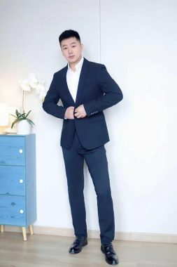 宋艳锋 杭州 41岁 178cm 75kg