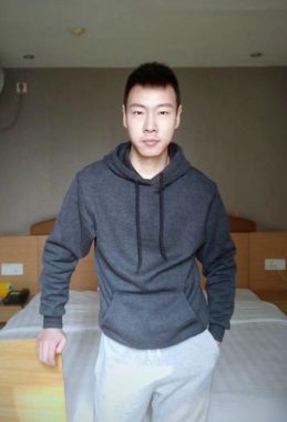 鲁炜 重庆 33岁 176cm 65kg