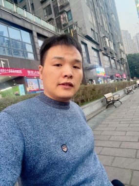 柯东 重庆 35岁 175cm 70kg