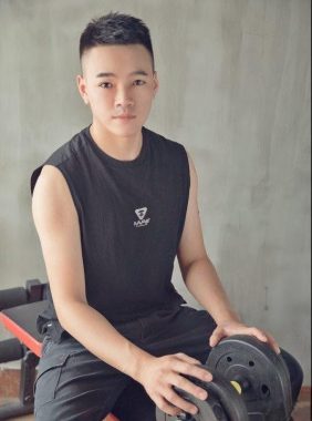 陈小春 杭州 34岁 175cm 65kg