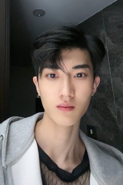 江小宴 杭州 24岁 183cm 55kg