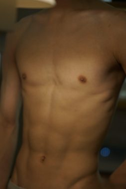 黄硕 杭州 25岁 180cm 63kg