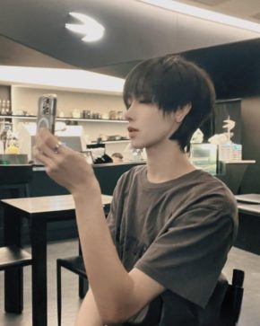 阿那亚 杭州 20岁 180cm 55kg