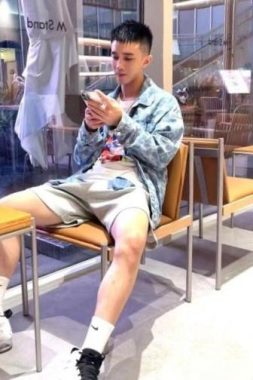 迪迪 杭州 23岁 173cm 60kg