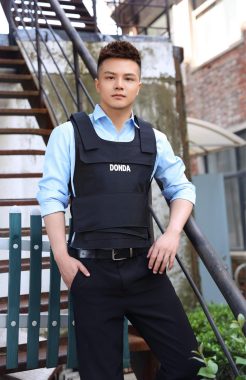 雷成 杭州 35岁 176cm 68kg