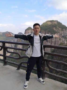 张东 杭州 31岁 172cm 65kg