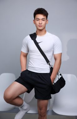 景杰杰 杭州 27岁 170cm 68kg