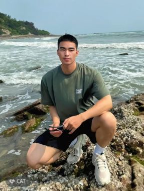 李进博 杭州 27岁 177cm 64kg