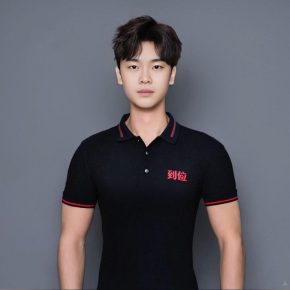 杨嘉兴 杭州 23岁 177cm 64kg