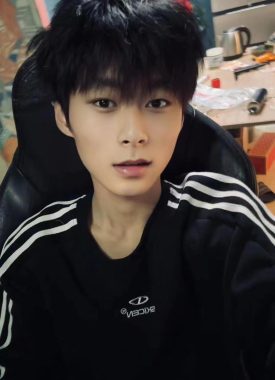 广1 广州 22岁 176cm 63kg
