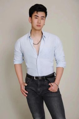 G0652 广州 25岁 178cm 68kg