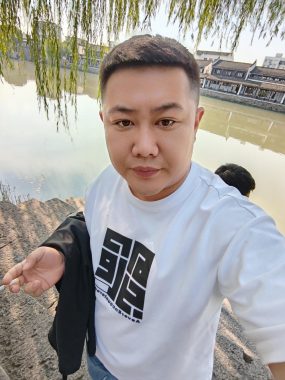 张宇航 杭州 32岁 176cm 85kg