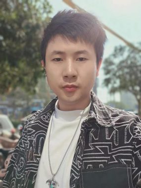 小宇 中山 30岁 175cm 65kg