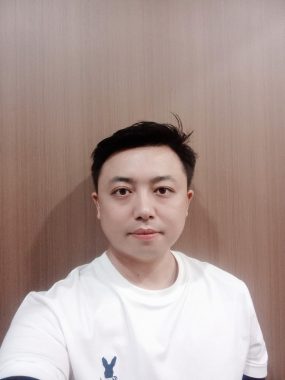 胡毅 东莞 37岁 172cm 62kg