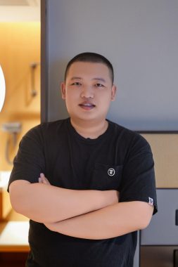 吴以帆 江门 29岁 173cm 90kg