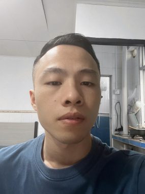 谢文偲 佛山 26岁 167cm 58kg