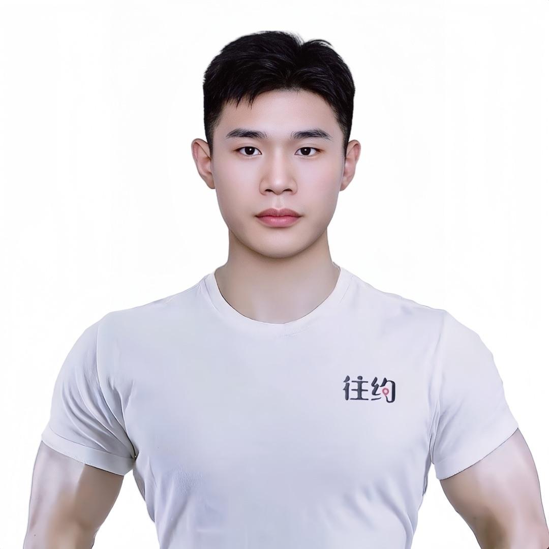 孟德超 广州 23岁 185cm 70kg