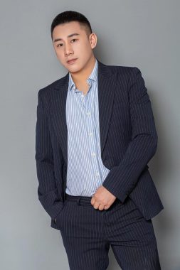 刘醒龙 广州 37岁 172cm 70kg
