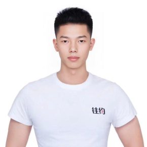 吴浩年 广州 25岁 174cm 67kg