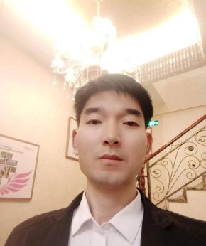 周国云 广州 48岁 183cm 75kg