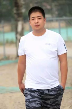 葛丰年 广州 34岁 178cm 100kg