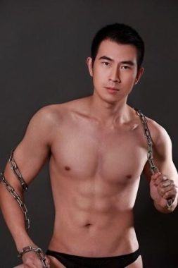 黄子华 广州 45岁 175cm 68kg