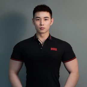 万文学 广州 31岁 192cm 100kg