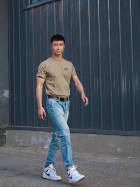 张孝军 广州 37岁 180cm 70kg