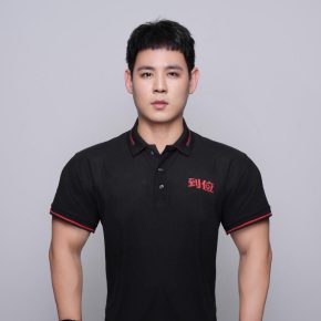林佳宁 深圳 28岁 170cm 72kg