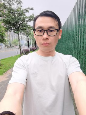 刘尹 深圳 42岁 166cm 62kg