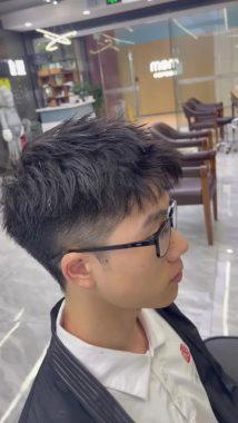 杨洋洋 深圳 27岁 168cm 55kg