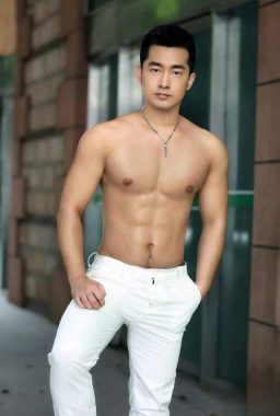 伊能静 深圳 37岁 180cm 72kg