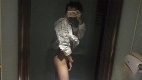 鄢烈山 深圳 26岁 180cm 65kg