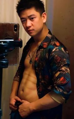 陆奇 深圳 32岁 175cm 63kg