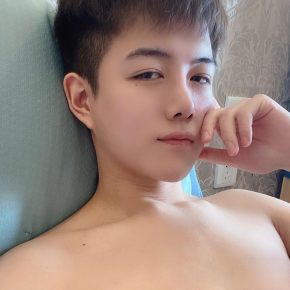 丁黑 深圳 28岁 174cm 60kg