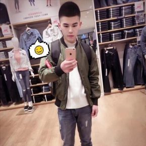 连卓钊 深圳 26岁 173cm 55kg