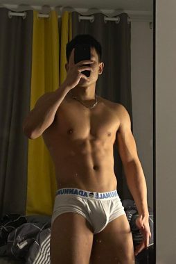 梁博 深圳 31岁 174cm 75kg