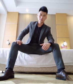 詹子晴 深圳 31岁 180cm 70kg