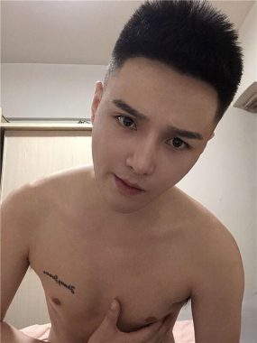 鲍迪克 深圳 29岁 175cm 63kg