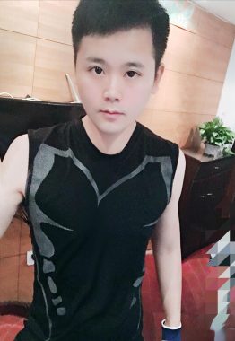王志文 深圳 32岁 176cm 70kg
