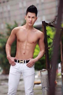 季维智 深圳 31岁 175cm 65kg