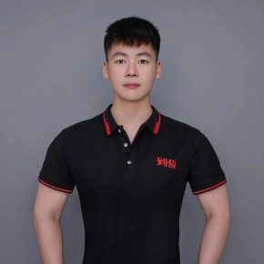 董帝 深圳 33岁 168cm 75kg