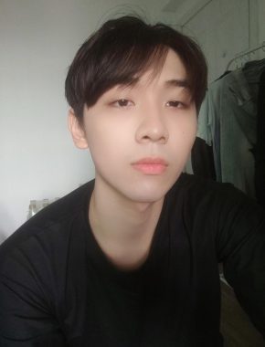 欧彦希 深圳 24岁 180cm 68kg