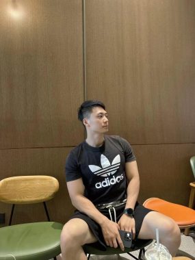 吴楚生 深圳 32岁 178cm 75kg