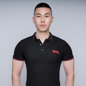 刘威 深圳 36岁 182cm 75kg